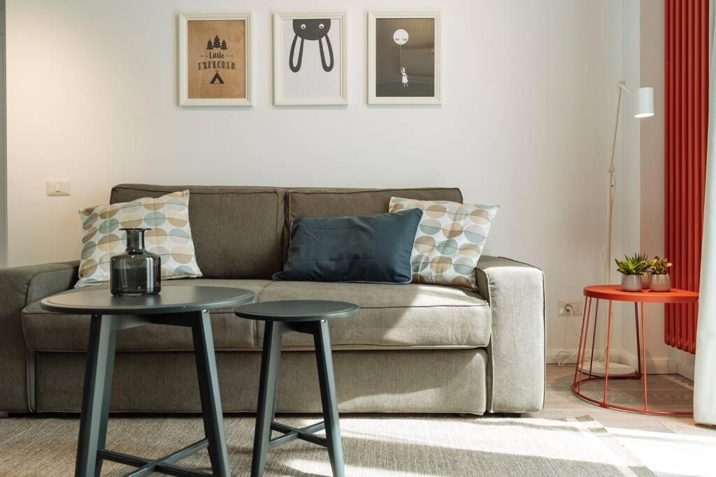 Апартаменты Sunny 2Br Flat - Old Town View Бухарест Экстерьер фото